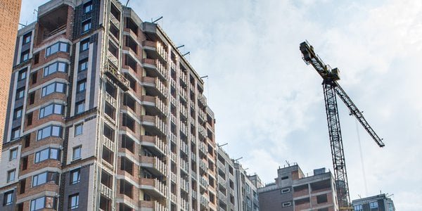 Інвестори говорять, що Київміськбуд зупинив роботи ще до початку великої війни Інвестори говорять, що Київміськбуд зупинив роботи ще до початку великої війни