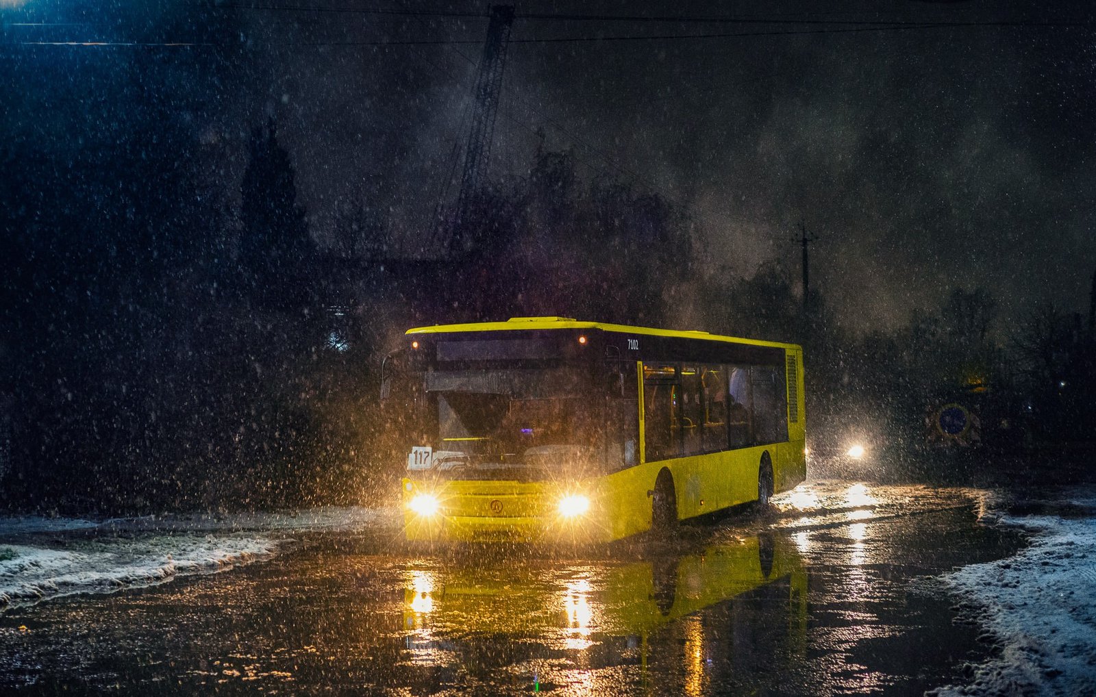 Через Подольско-Воскресенский мост в Киеве будет ходить автобус 111  маршрута: откуда и куда им можно добраться. Читайте на UKR.NET