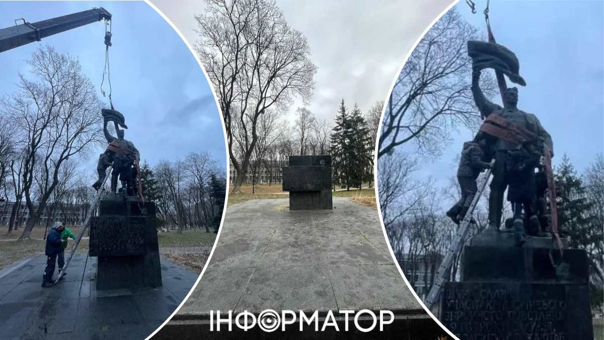 У Києві демонтували пам'ятник учасникам антиукраїнського "січневого повстання"