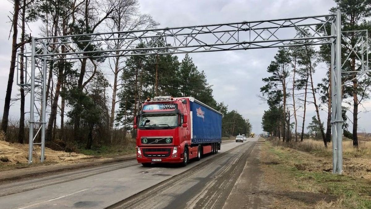 Які штрафи чекають на порушників за перевищення габаритно-вагових норм?