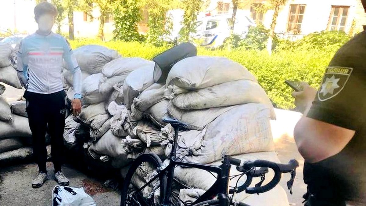 Хотів купити, але... вкрав. Поліція розшукала хлопця, який поцупив велосипед