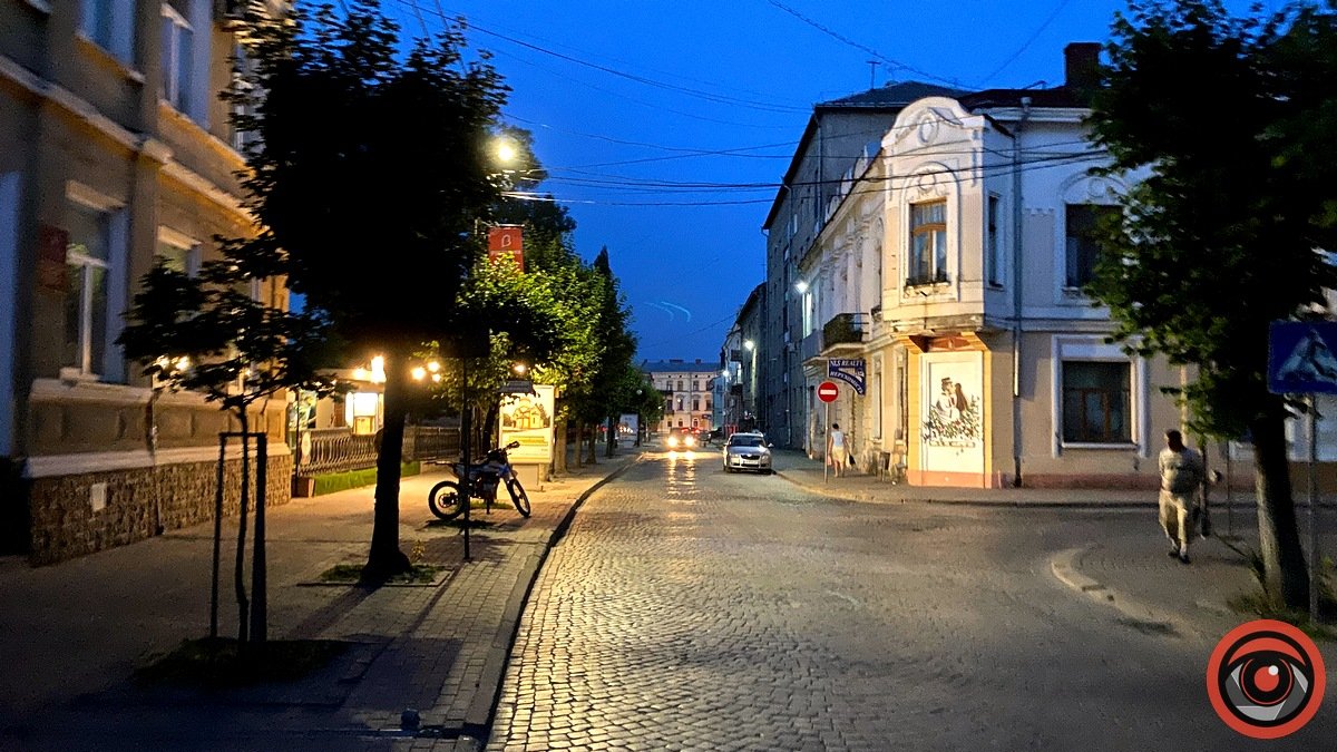 Міська рада пояснила, чому в Коломиї горіло вуличне освітлення