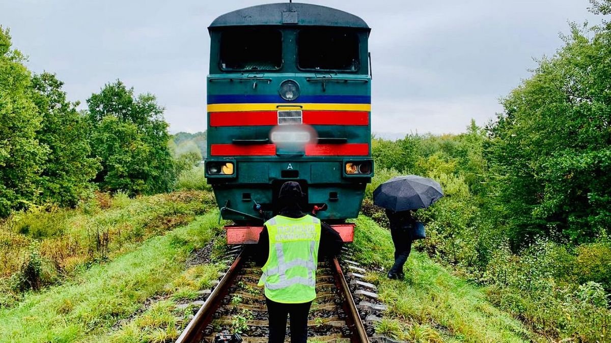 На Прикарпатті потяг переїхав на смерть місцеву мешканку