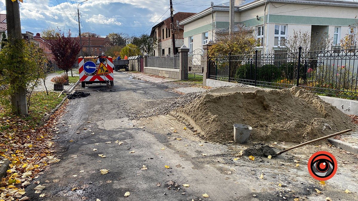 Ще одна вулиця біля міського озера матиме нове дорожнє покриття