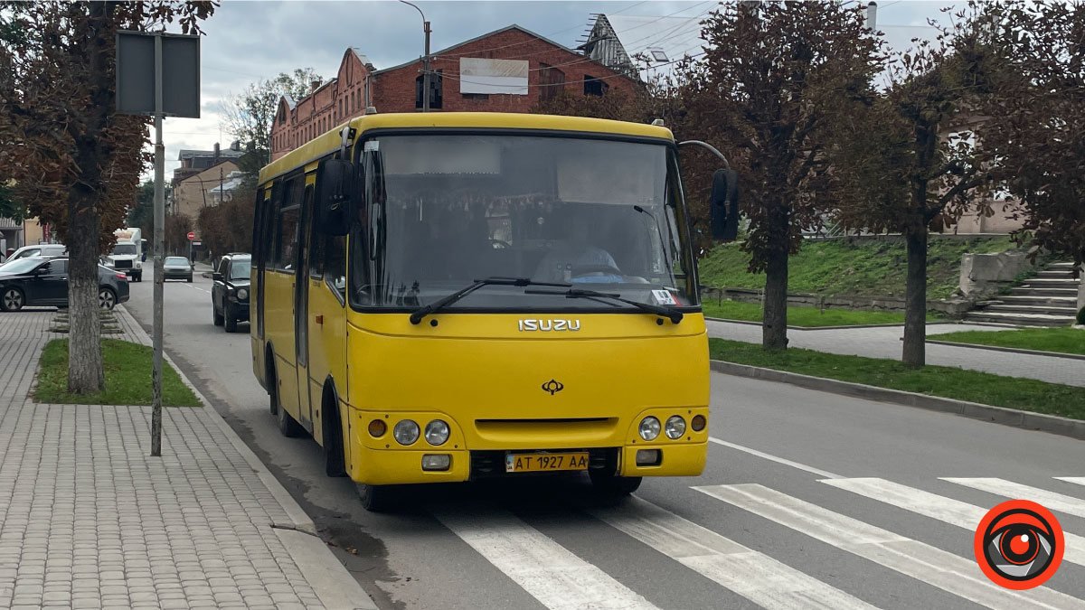 Протягом поминальних днів до цвинтаря курсуватимуть додаткові автобуси