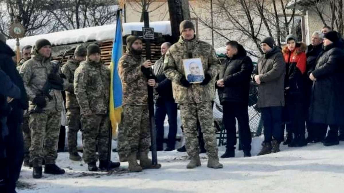 В Яремче попрощалися з Героєм Артемом Бойком 1