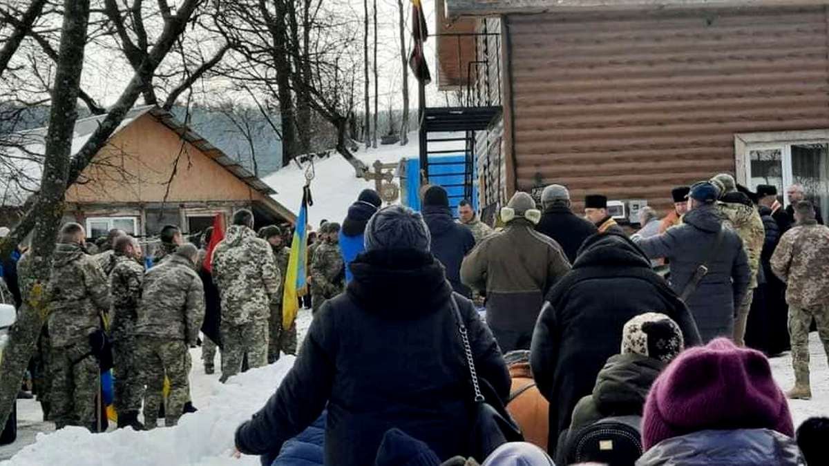 В Яремче попрощалися з Героєм Артемом Бойком