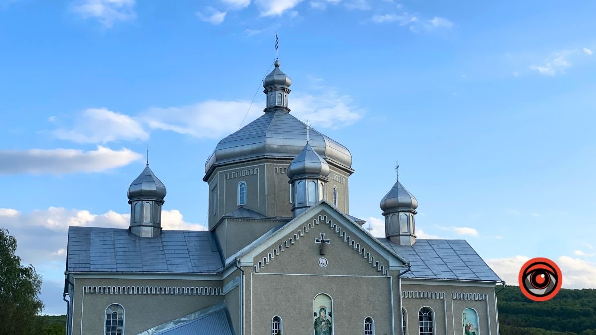 Крізь століття, епохи та війни: історія церкви у Яблунові