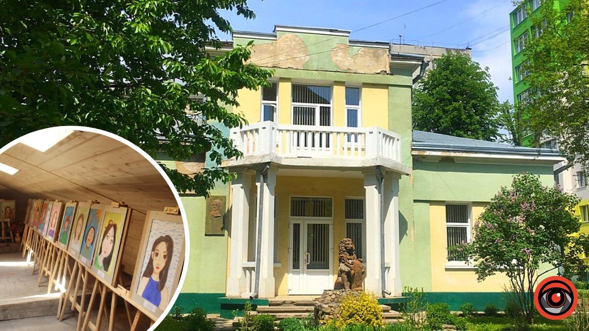 Юні митці презентували виставку "Все у світі починається з мами"