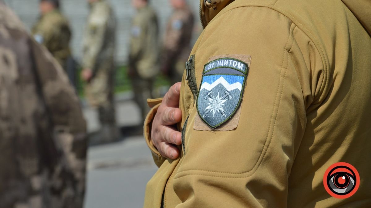 Бойові крила для "Едельвейсу": збір коштів