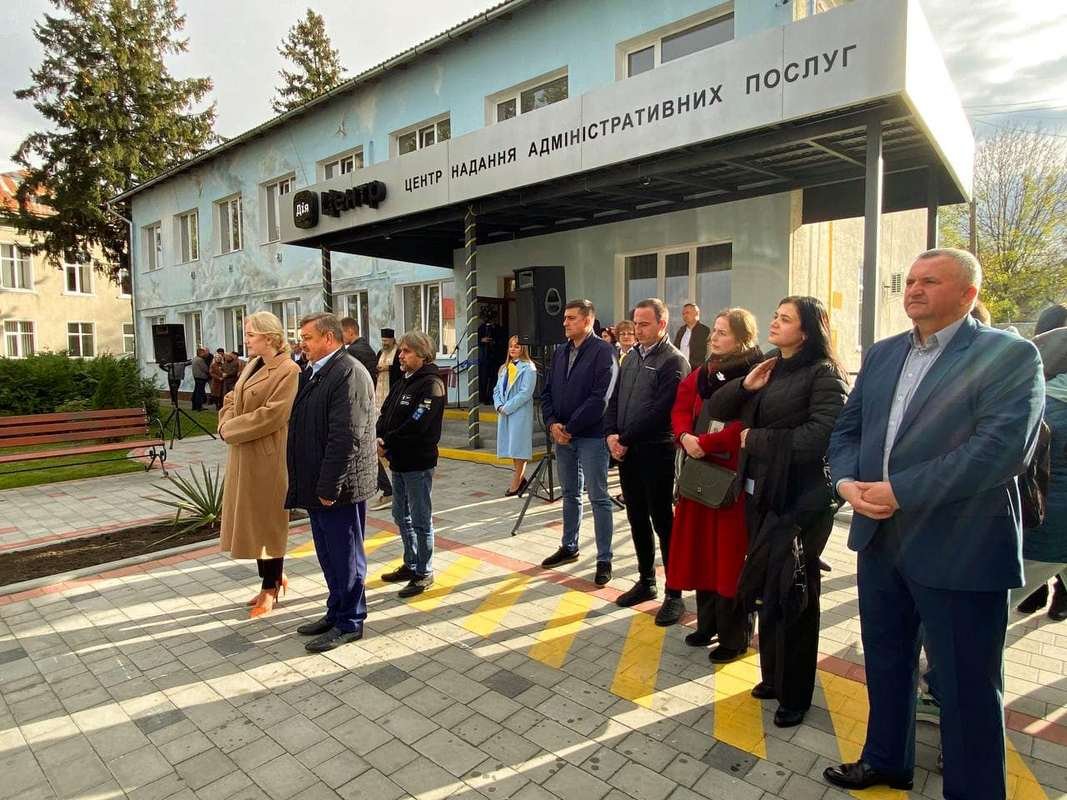 У Городенці на ремонт ЦНАПу та території біля нього витратили понад 2,3 млн грн