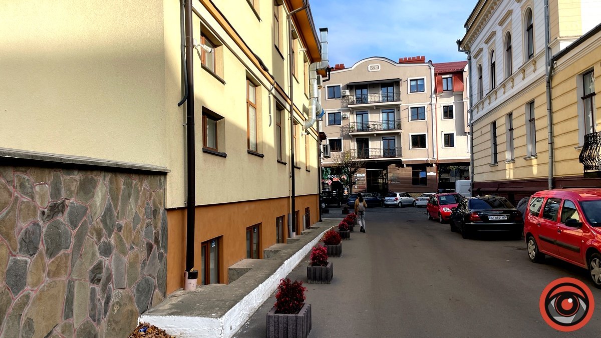 Які зарплати по Коломиї і де більше платять