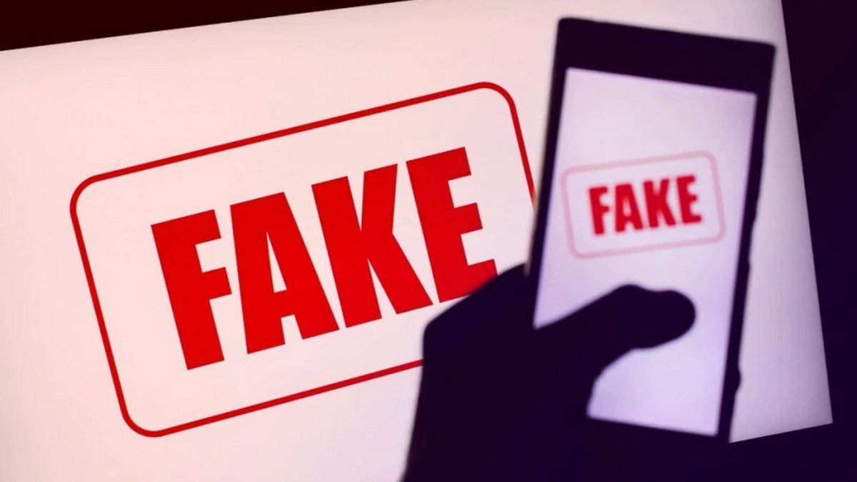 Росіяни запустили фейк про знищення складів з ракетами біля Коломиї