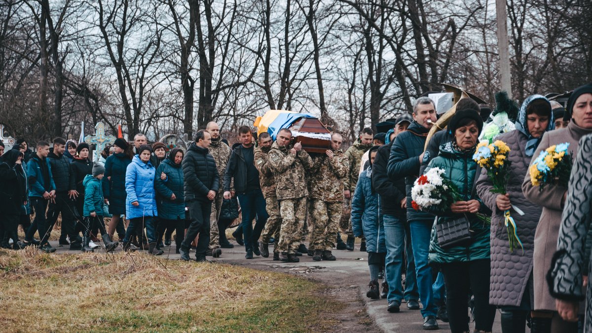 У Нижньому Вербіжі навіки прощалися із Героєм Дмитром Олексюком