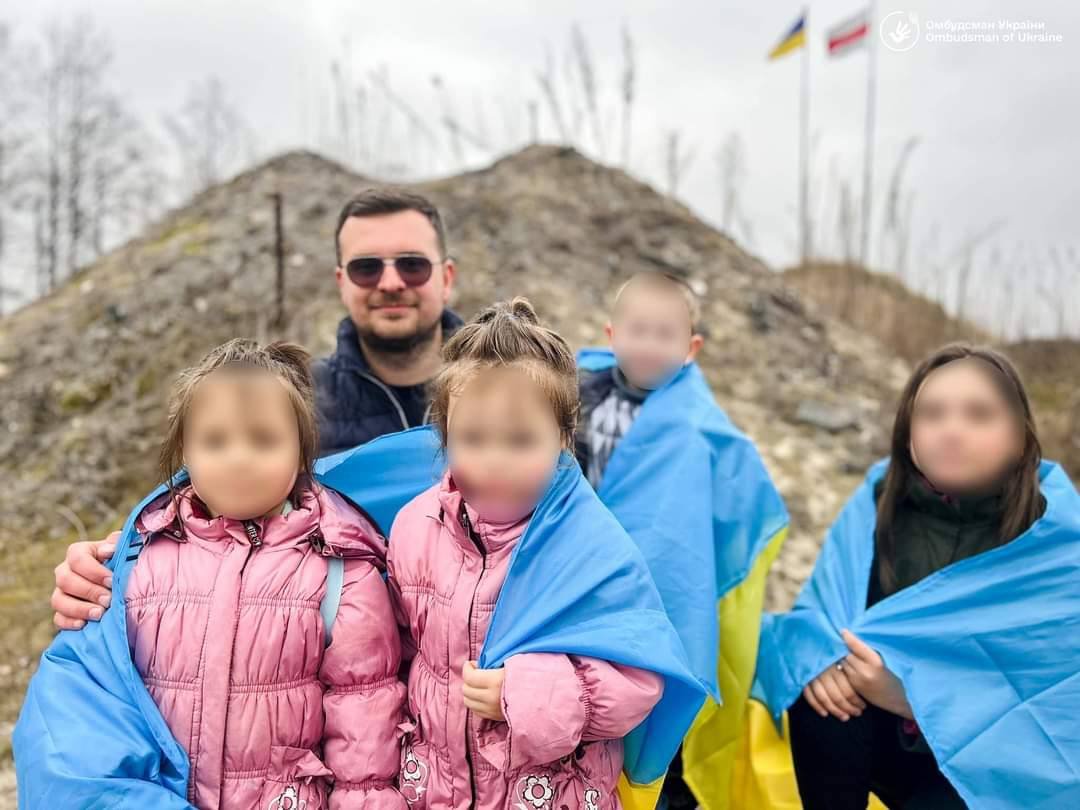 Хлопчик з Прикарпаття, який був викрадений росією, повернувся на Батьківщину 1