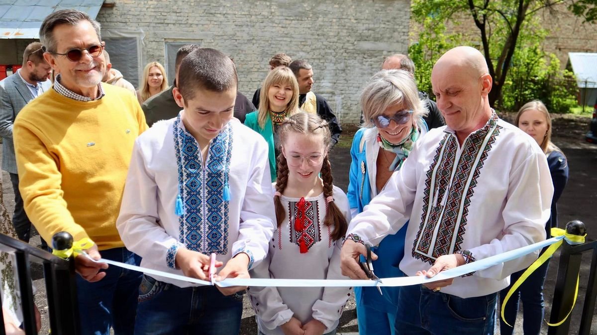 Свій дім у Коломиї тепер має дитячий будинок сімейного типу із Херсонщини