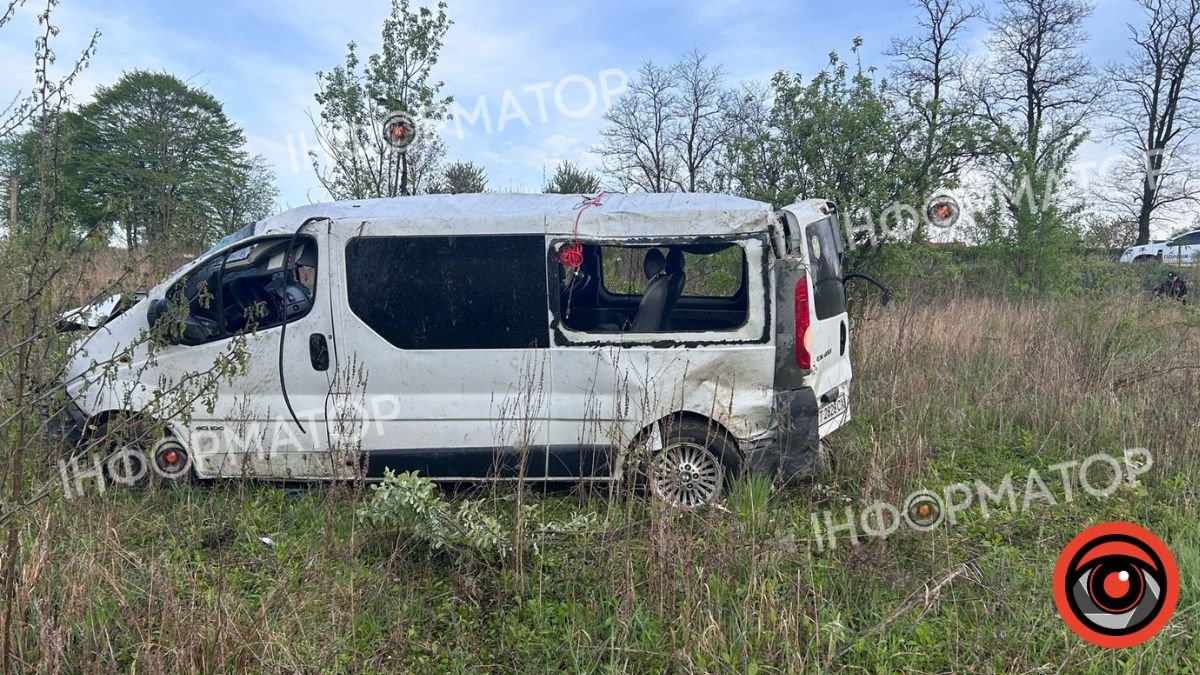 Злетів п'яним у кювет і втік: водія з Молодятина розшукувала поліція