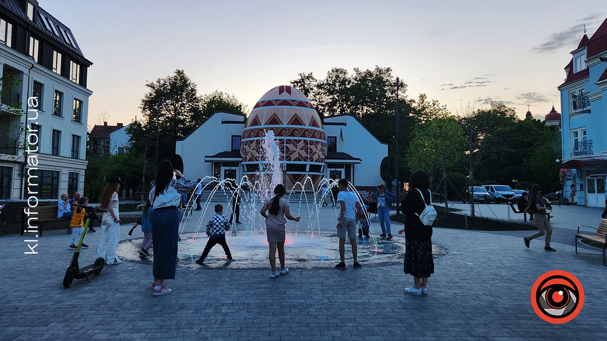 Що відомо про новий фонтан біля Писанки в Коломиї