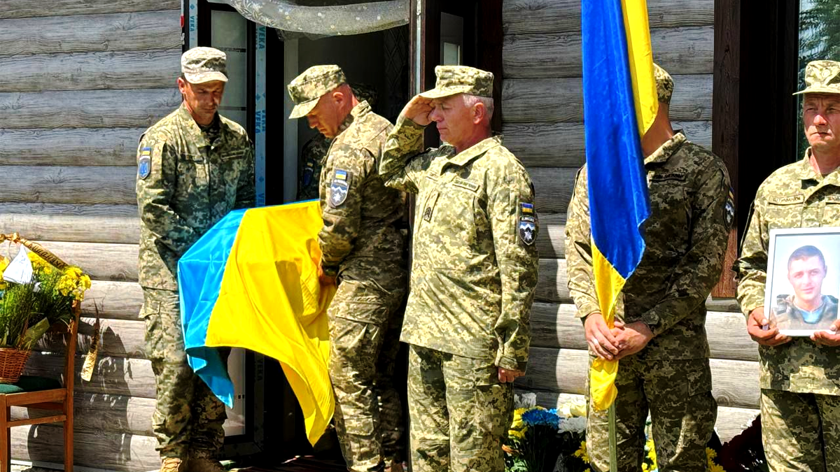 У Печеніжині попрощалися з Едельвейсом Василем Білецьким