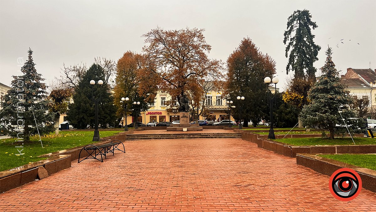 Похмуре середмістя Коломиї: фоторепортаж