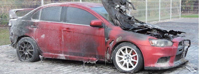 В Днепропетровске взорвали машину активиста Самопомощи