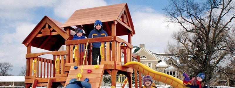 К 31 декабря Днепропетровск получит детских площадок более чем на 2 млн грн
