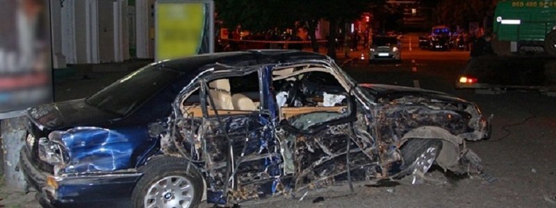 В Днепре девушку-водителя, убившую 2 людей, взяли под стражу