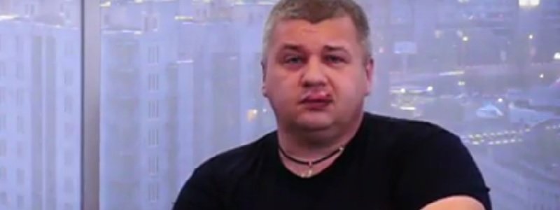 Избили активиста, собиравшего материал на начальника Павлоградской полиции