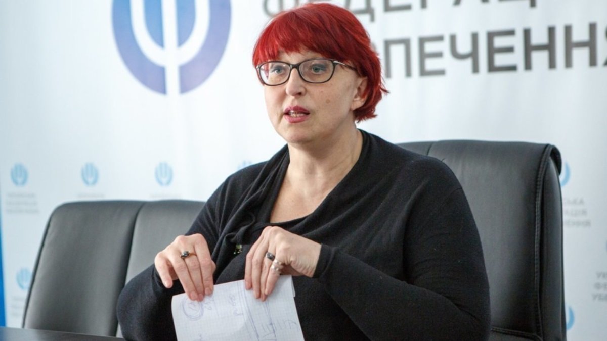 Скандальная нардеп Галина Третьякова пожаловалась на зарплату в 42 тысячи гривен