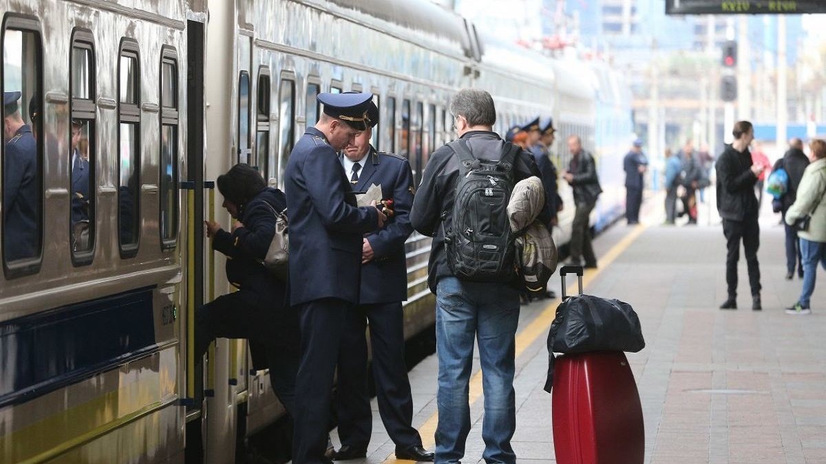 Как защититься от воров и насильников в поездах Укрзалізниці: советы пассажирам