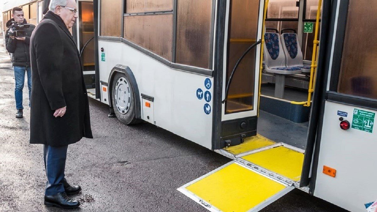 Единицы автобусов вместо 100: как Вилкул в Кривом Роге провалил свои транспортные обещания