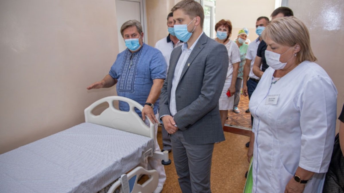 Фирма-любимчик ДнепрОГА Бондаренко получит еще 11,5 миллиона на больницу с 1 врачом