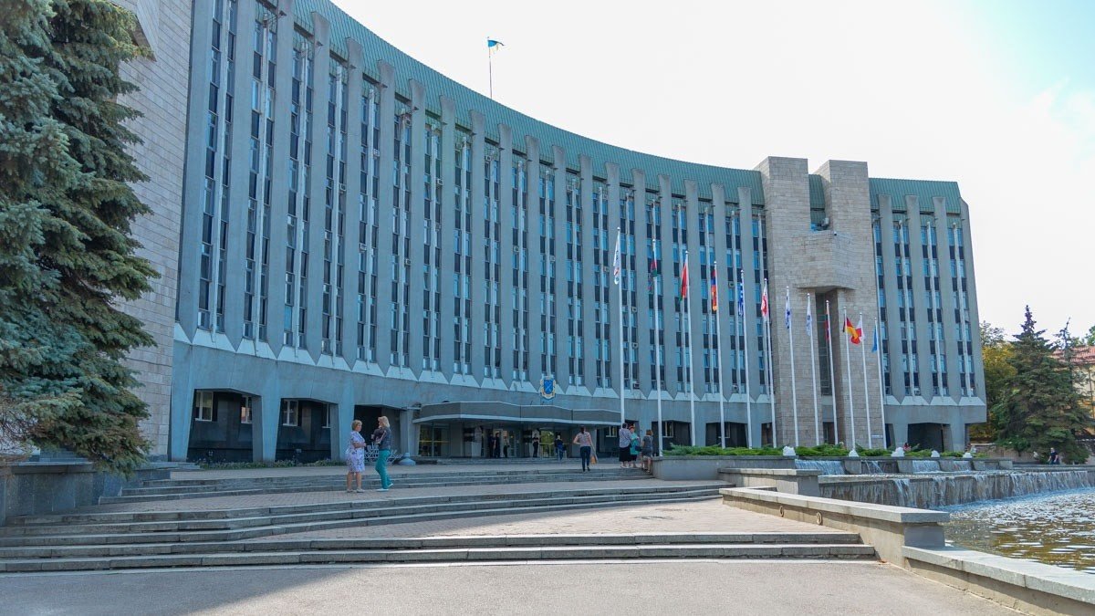 Действующие мэры всех городов Украины требуют личной встречи с Зеленским
