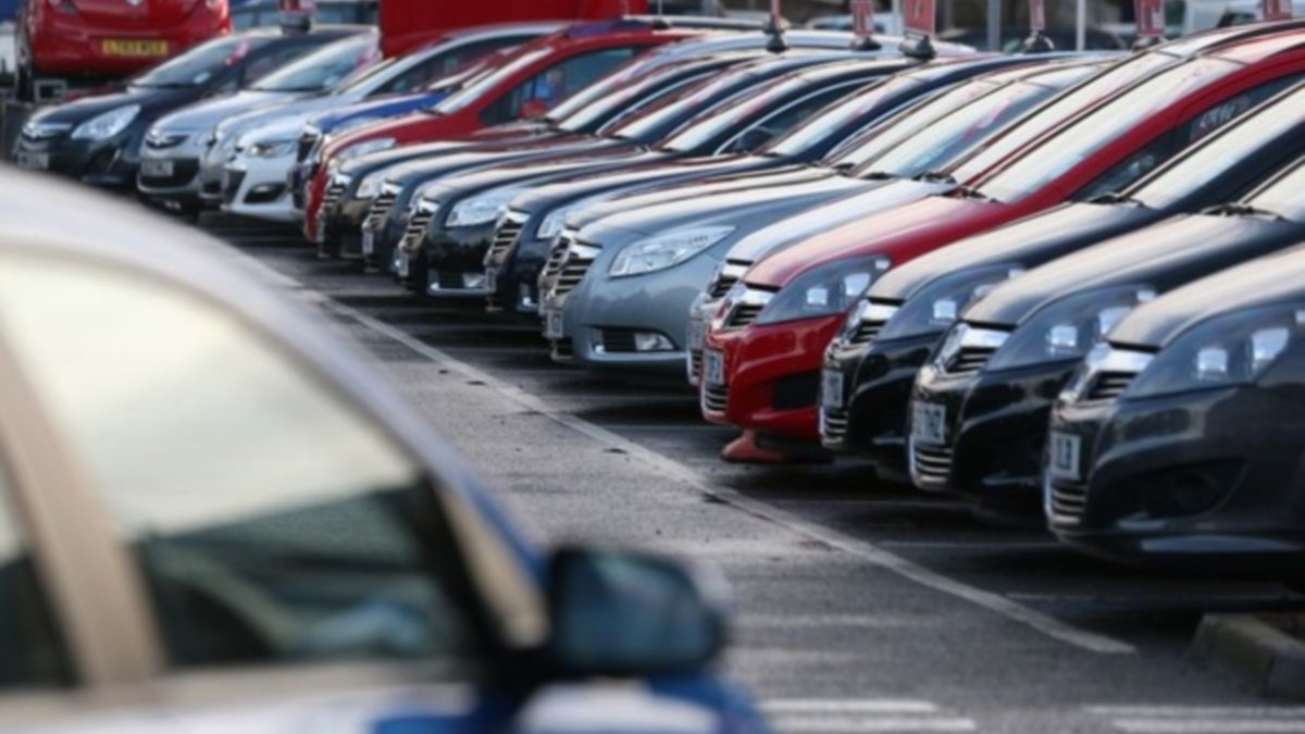 Сколько новых авто купили украинцы в 2020 году и какая марка популярнее