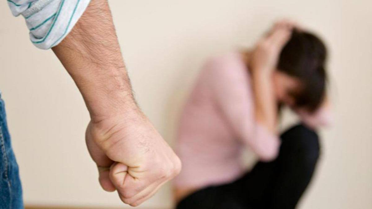 В Украине будут жестче карать за домашнее насилие: какие штрафы и наказания готовят