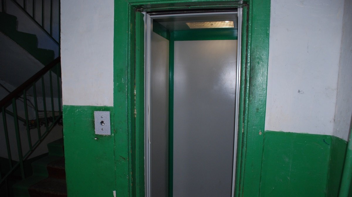 В Харькове лифтеры мэрии Терехова заплатят 1,2 миллиона фирме, подозреваемой в краже на лифтах