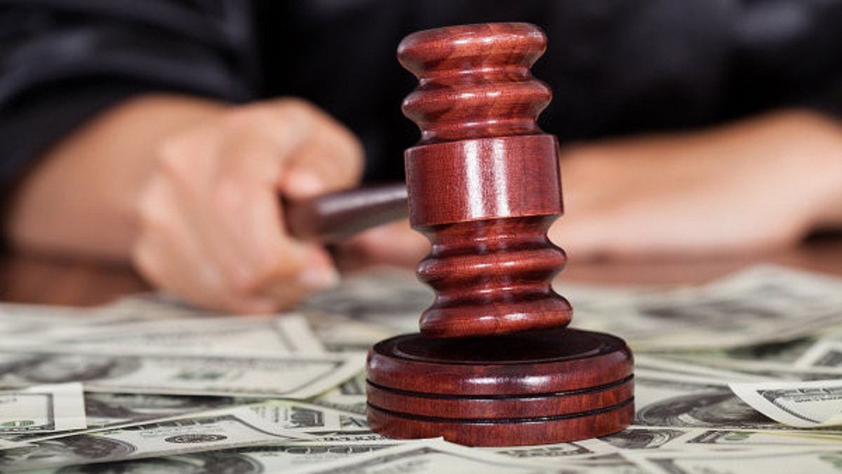 Какой приговор вынесли экс-судье Галичему из Днепра за взятку в 10 тысяч долларов
