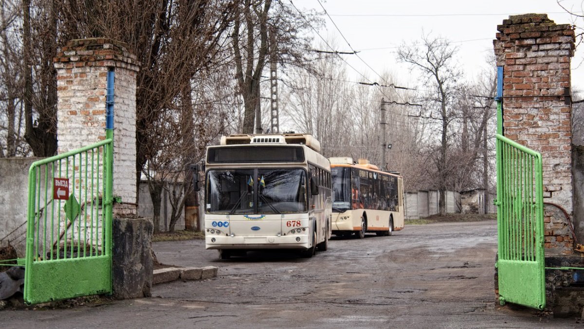 В Кривом Роге «Городской троллейбус» купил технику на 2,6 миллиона у фирмы с уголовным «шлейфом»