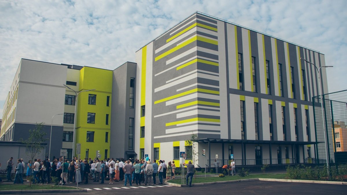 Где в Киеве построят новую школу с бассейном за 468 миллионов гривен