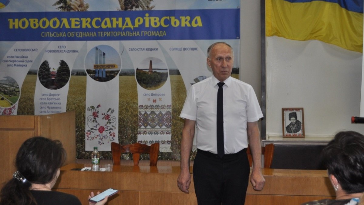 Свалки, договорняки и 2 млн зарплаты: как работает глава Новоалександровской громады Александр Визир