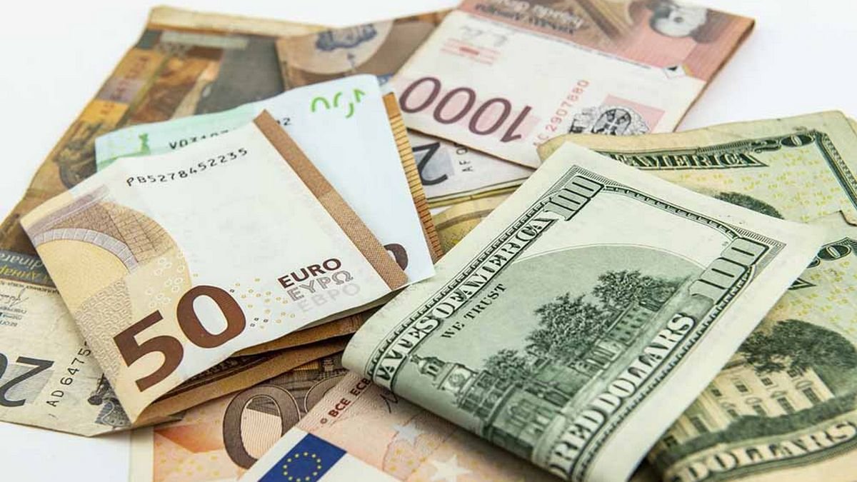 Доллар и евро подешевели: курс валют на 23 июля