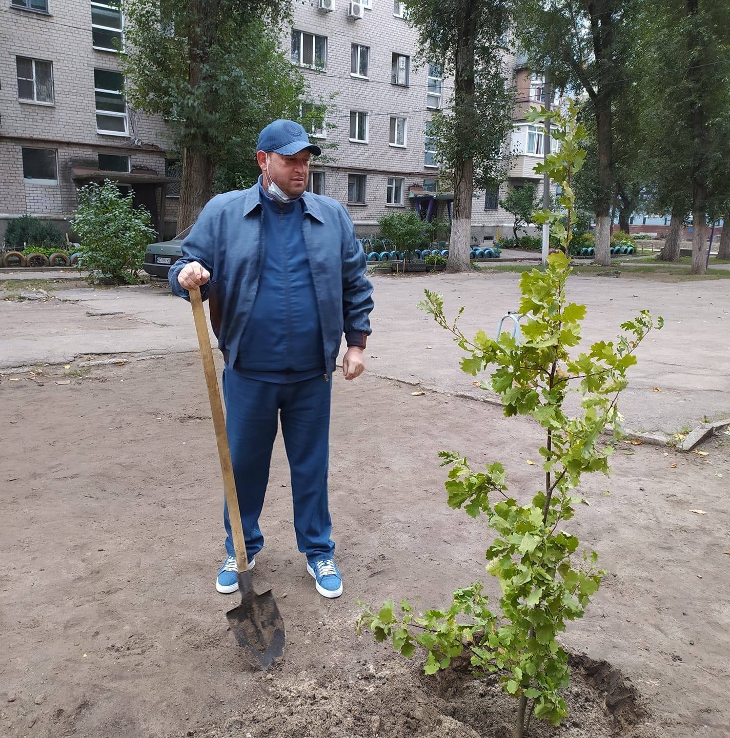 Депутаты Днепра: чем известен миллионер, пикетчик и ресторатор Михаил  Гороховский