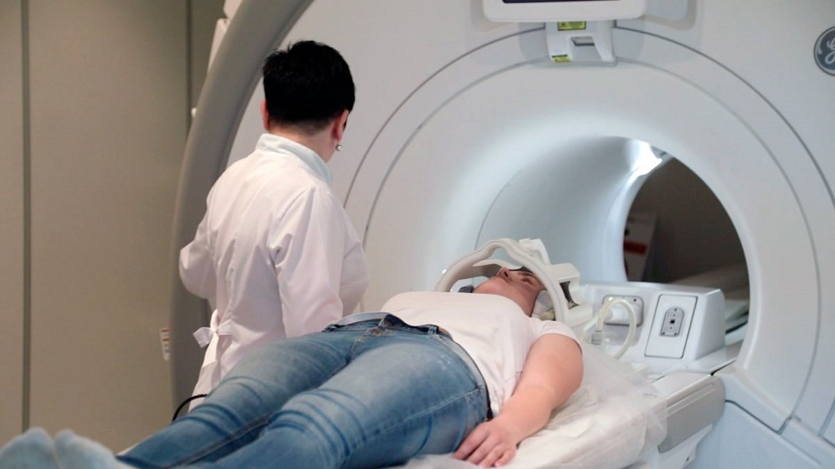 Сколько стоит и где сделать МРТ в Киеве