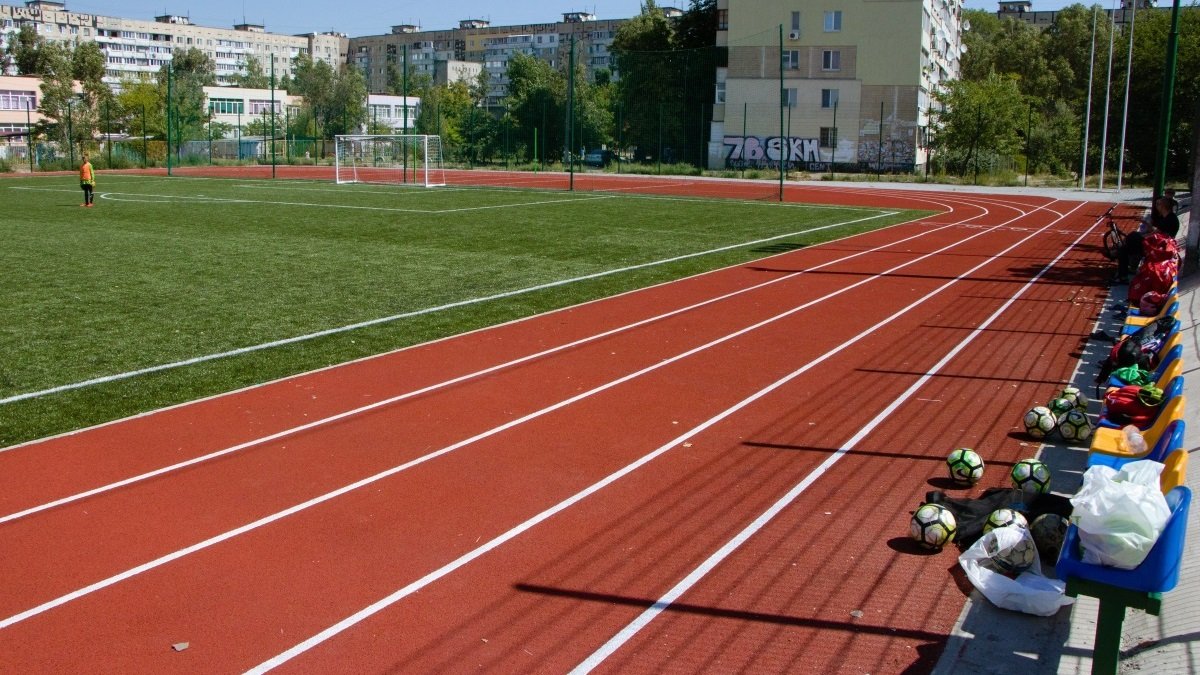 В Кривом Роге приведут в порядок стадионы в школах за 2,7 миллиона: кому повезет