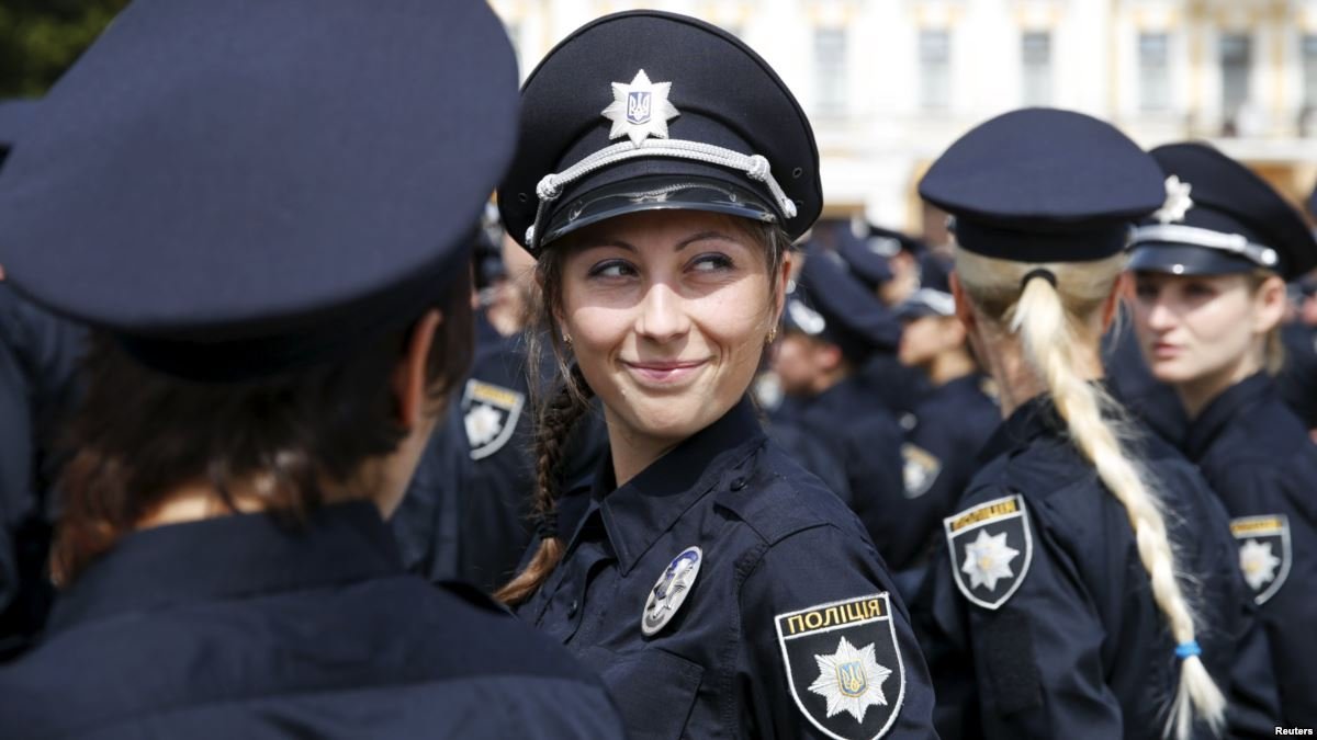 Депутаты от Днепра предлагают повысить оклад полицейского до 24 тысяч гривен: законопроект