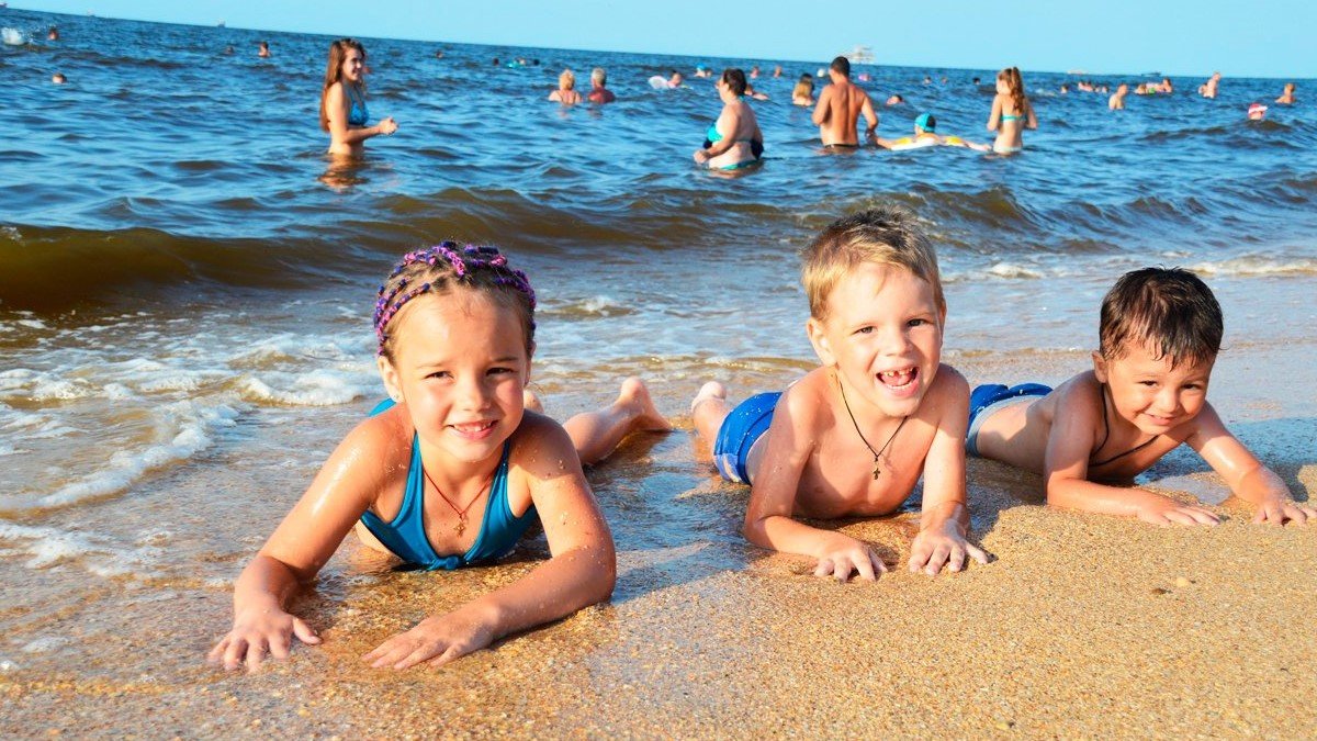 Мэрия Каменского выделит 4 миллиона на оздоровление детей на море: как получить путевку