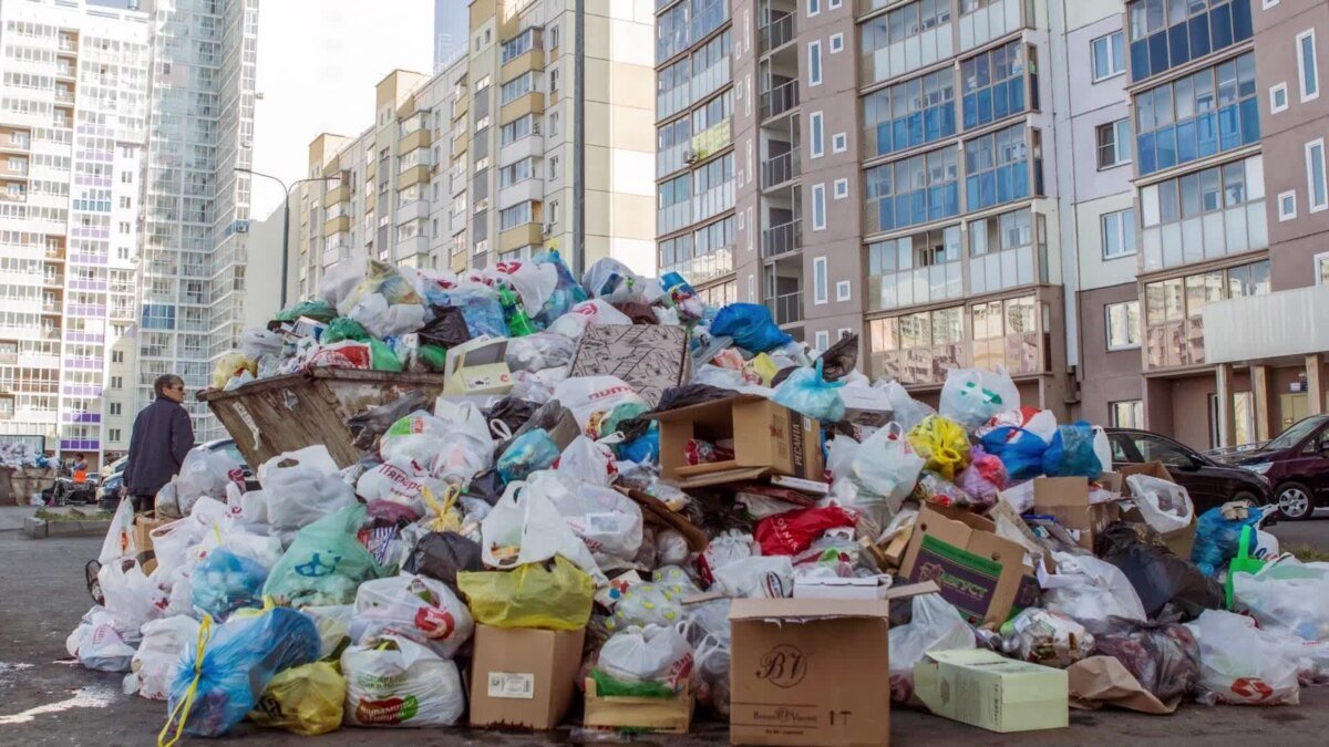 Что делать с горами мусора во время войны: советы жителям Киева