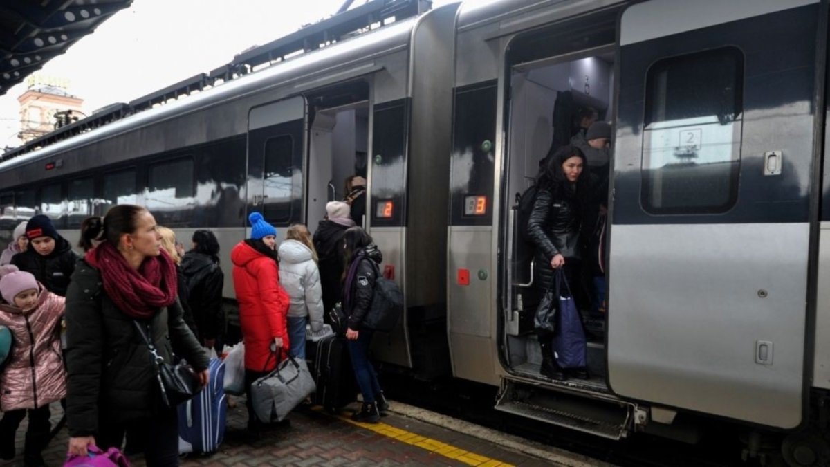 «Укрзалізниця» продолжает работу: расписание поездов на 9 марта