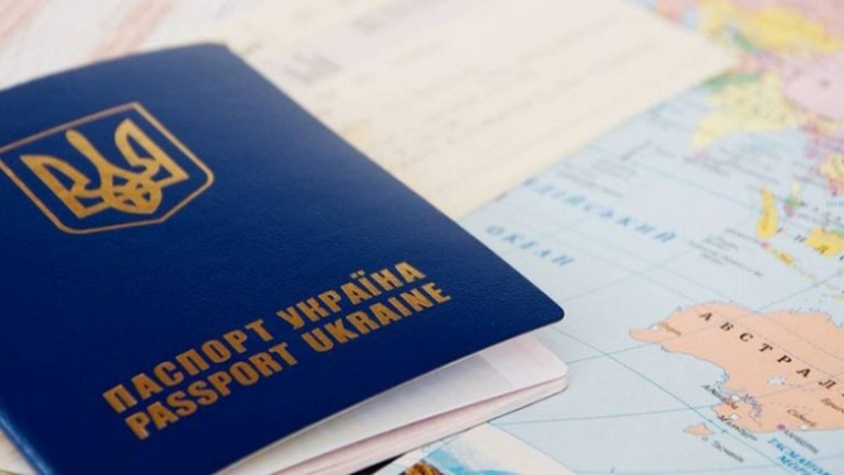 В Украине миграционные службы возобновили работу: список телефонов