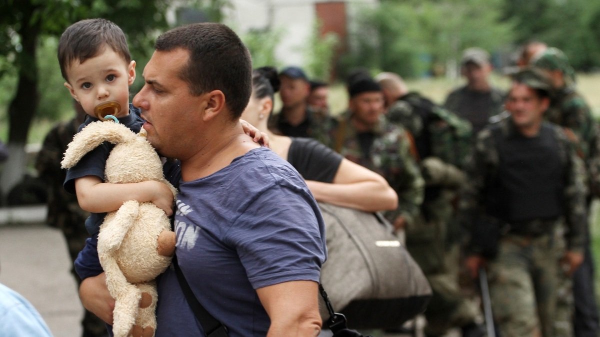 Сколько смогут получать переселенцы в Украине и как оформить помощь